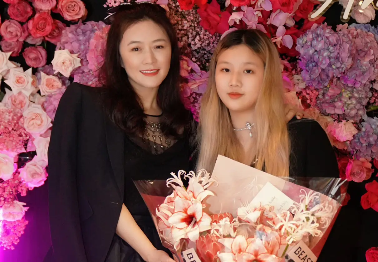 nữ thần đẹp nhất ở ẩn sinh con 12 năm sau mới nhận bố đứa trẻ là tỷ phú từ chối thừa kế 46 nghìn tỷ - 9