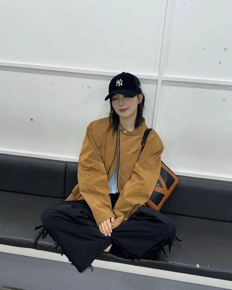 Nữ thần hàn quốc đến việt nam mưa lời khen vì bộ ảnh xinh lung linh gu thời trang ngoài đời chất khỏi bàn - 10
