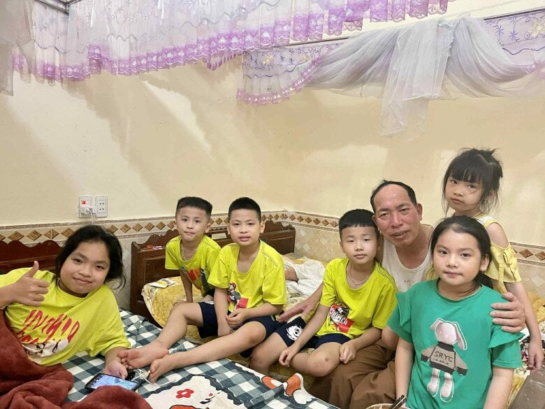 Ông nội thái bình 60 tuổi đón 7 cháu ở thành phố về quê gây bão với bảng nội quy xem tivi điện thoại cho khối nghỉ hè cực đỉnh - 5