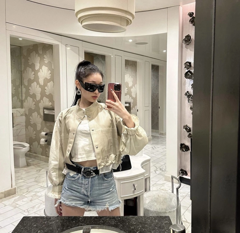 Phong cách thời trang của công chúa nhà tài phiệt sinh năm 2002 giản dị mà sang chuẩn quiet luxury khiến giới trẻ mê mẩn - 8