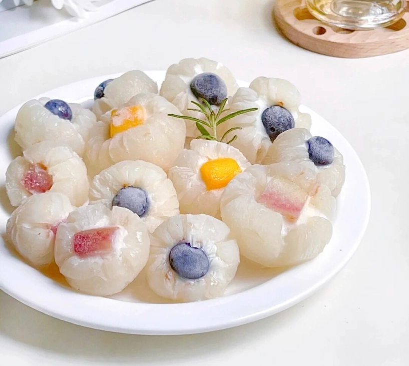 Quả vải chưa bao giờ hot đến thế khúc bạch vải vải chiên xù vải nhồi thịt gây bão mạng xã hội - 11