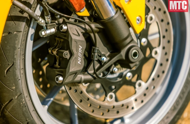 Ra mắt gsx-8r kiiro 2025 phiên bản giới hạn đậm chất thể thao từ suzuki uk - 9