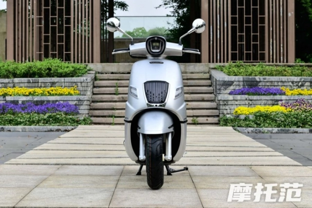 Ra mắt mẫu xe ga 250cc mới dáng hoài cổ mạnh mẽ giàu công nhệ nhưng giá cực rẻ chỉ 54 triệu vnđ - 4