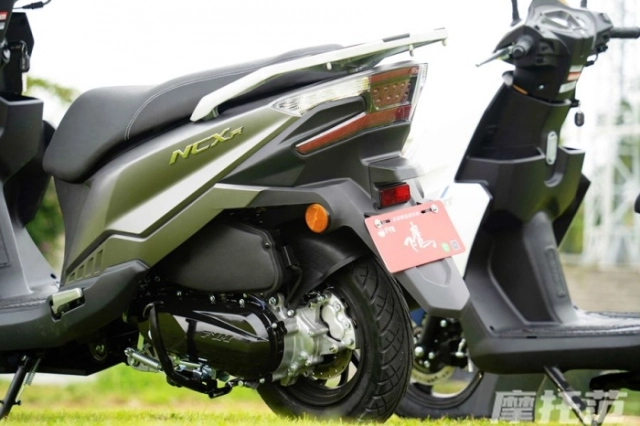 Ra mắt mẫu xe tay ga 110cc giá mềm ngang ngửa wave rsx công nghệ như honda sh - 5