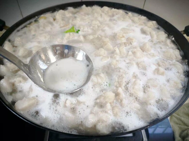 Rán mỡ lợn người sành ăn đổ thêm bát nước này vào làm mỡ trắng tinh thơm phức tóp giòn tan tôi thấy hiệu quả liền làm theo - 4