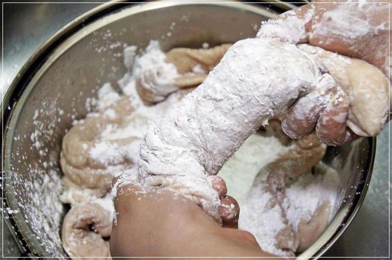 Rửa lòng già không dùng giấm chỉ cần 2 thứ này lòng sạch bong hết sạch mùi hôi nấu gì cũng được - 2