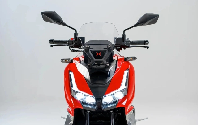 Săm soi urban 150 efi đối thủ mới của honda adv160 - sở hữu bình xăng ngang ngửa xe mô tô - 4
