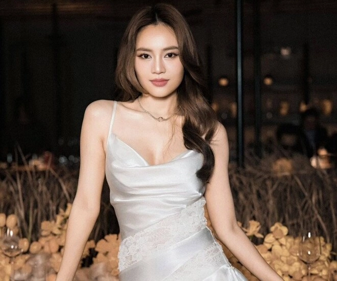 Showbiz việt có một mỹ nhân mặc đồ ở nhà gợi cảm chẳng kém khi diện bikini được mệnh danh nữ hoàng đồ ngủ - 1