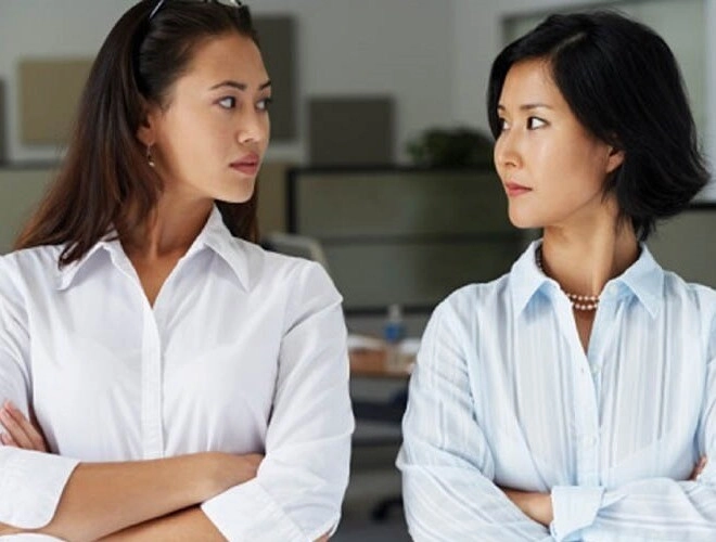 Sinh nhật cháu bà ngoại tặng 1 triệu bà nội mang tới một cuốn sổ đỏ tôi ôm convề nhà mẹ đẻ - 1