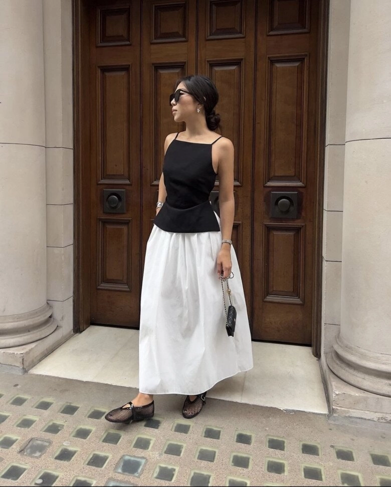 Sở hữu chân váy trắng nhưng không biết phối với gì trong tủ đồ 5 outfit cứu nguy chuẩn xinh cứ diện là đẹp - 12