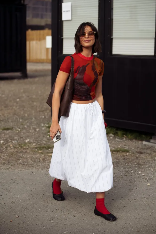 Street style mùa hè và các bản phối đầy cảm hứng không thể bỏ qua váy maxi - 2