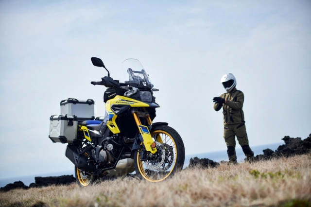 Suzuki hé lộ phiên bản v-strom 1050 de world tourer giúp vượt mọi giới hạn - 2