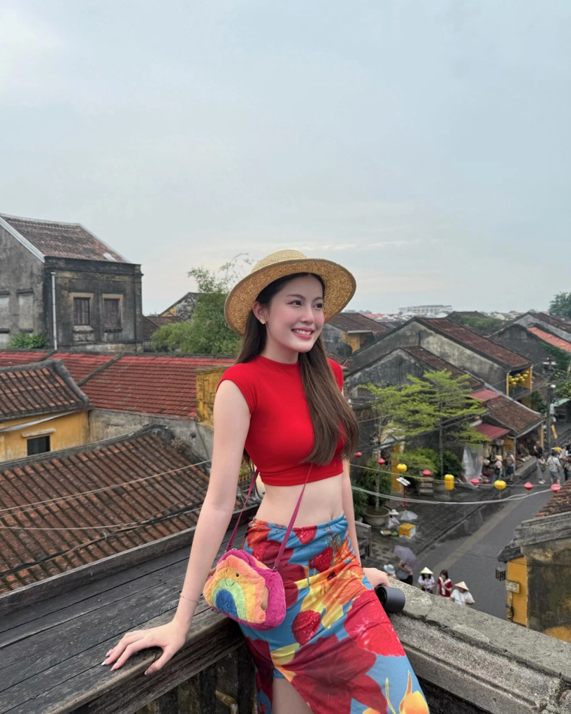 Tăng mỹ hàn nhận bão like khi diện đồ bình dân - 4