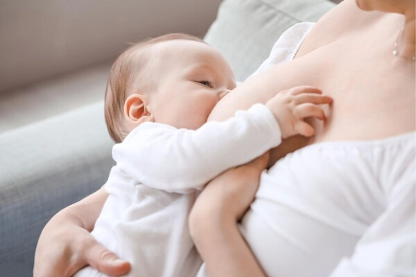 Tất tần tật những băn khoăn của hội bỉm sữa trên mxh về lactoferrin - 1