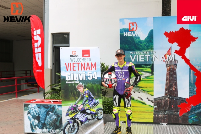 Tay đua trẻ giuvi 54 thăm nhà máy givi việt nam - 1