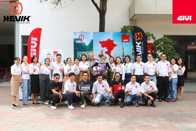 Tay đua trẻ giuvi 54 thăm nhà máy givi việt nam - 9