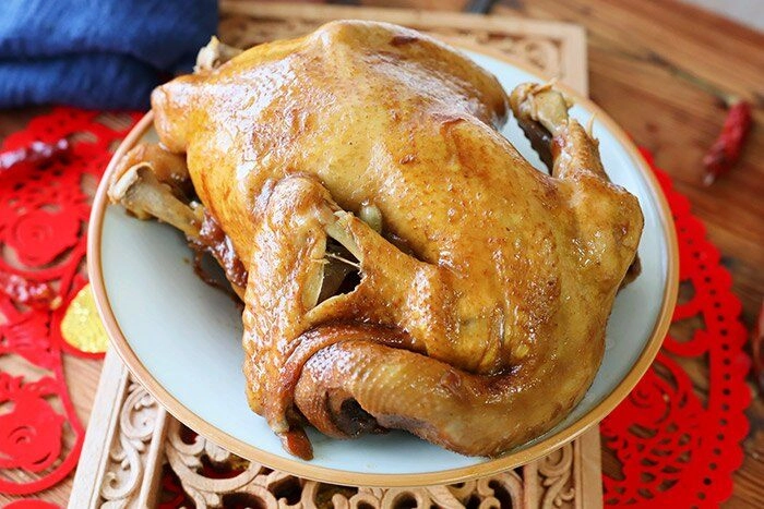 Thả con gà vào nồi cơm điện 1 tiếng sau được món ngon hương vị ăn đứt ngoài hàng - 5