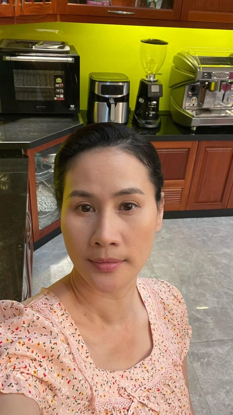 Thân thúy hà ở nhà giản dị làm bún nấu cơm ngon chỉ món canh thôi cũng đủ khiến nhiều người thèm - 1