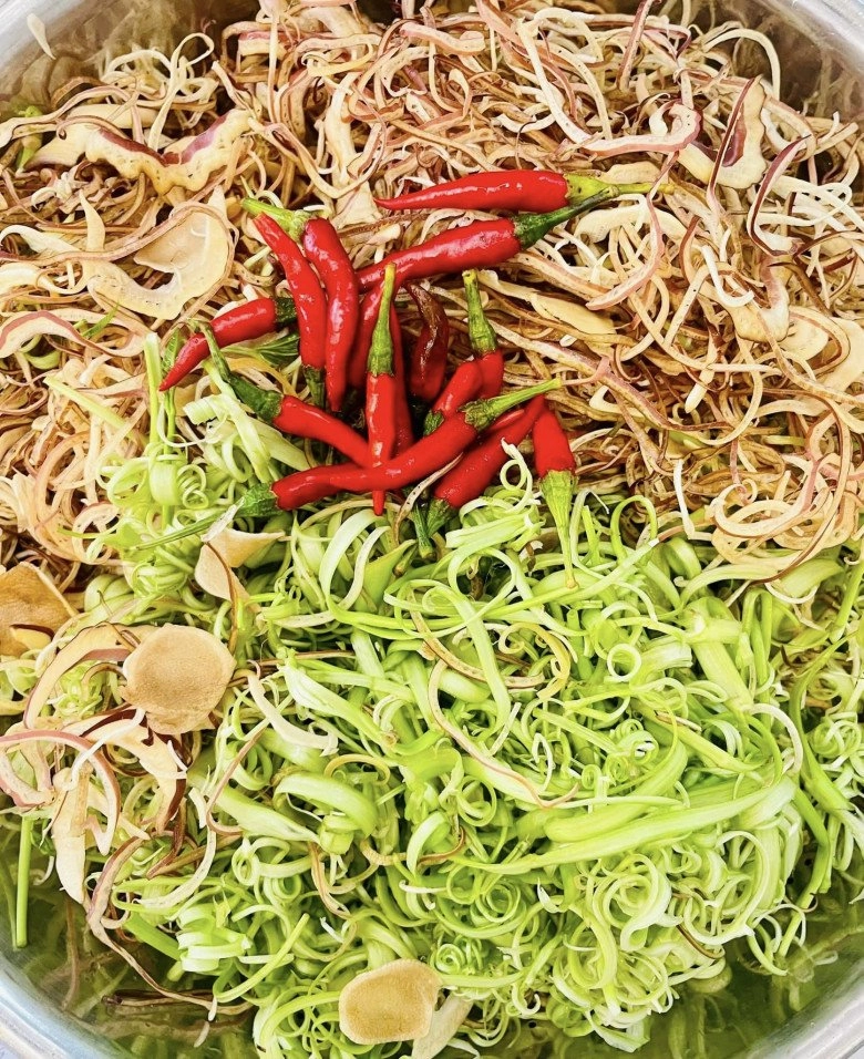 Thân thúy hà ở nhà giản dị làm bún nấu cơm ngon chỉ món canh thôi cũng đủ khiến nhiều người thèm - 4