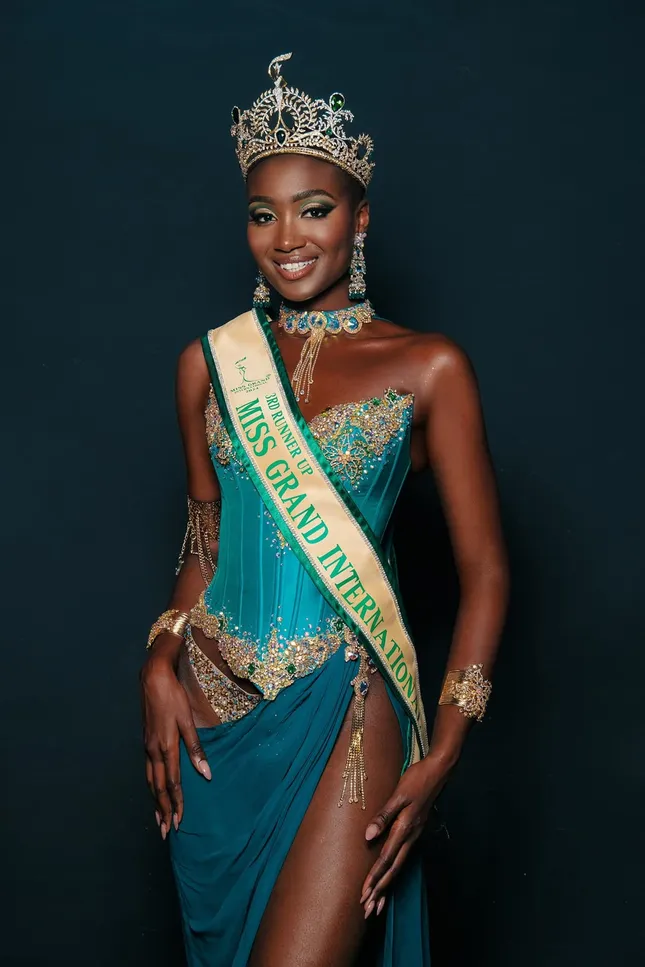 Thêm một á hậu miss grand international 2024 từ bỏ danh hiệu top 5 giờ chỉ còn 2 - 1