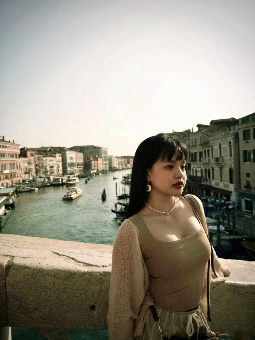 Thúy hạnh đưa hai con du ngoạn venice đẹp nổi bật trời tây - 4