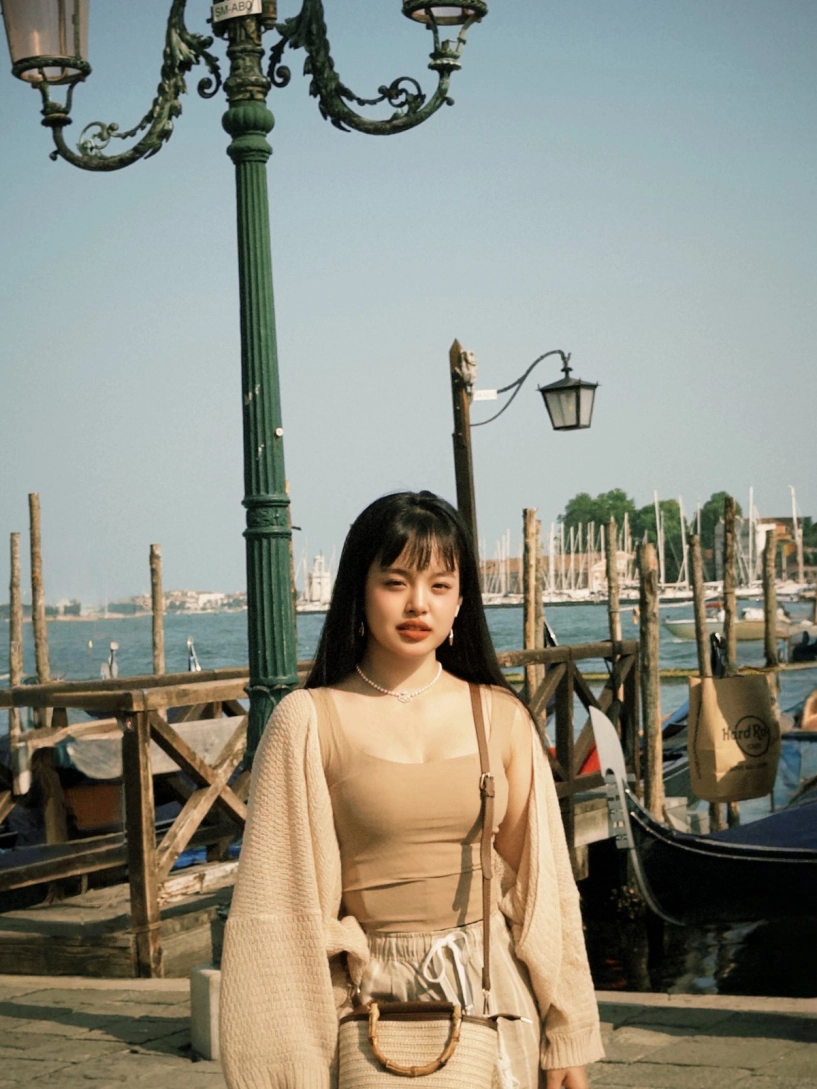 Thúy hạnh đưa hai con du ngoạn venice đẹp nổi bật trời tây - 6