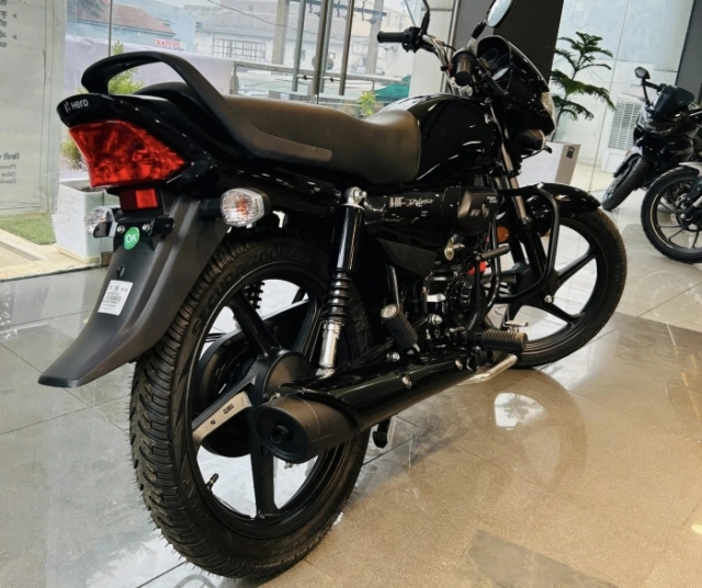 Tìm hiểu hf deluxe 2025 mẫu xe côn tay 100cc có giá bán thấp hơn cả honda wave alpha - 2