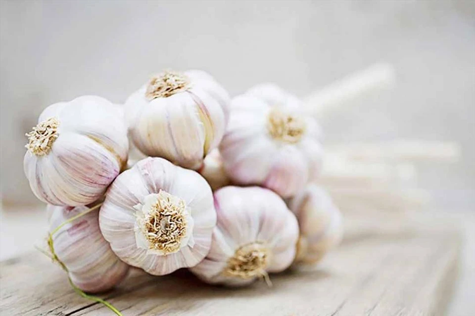 Tỏi bán đầy chợ nhưng có 4 củ này đừng mua biết rồi nhớ báo mọi người cùng biết nhé - 1