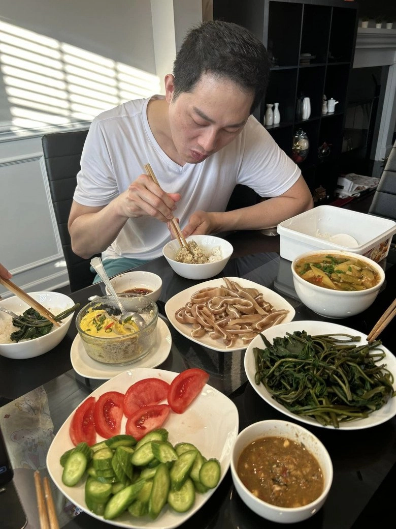 Trang trần nấu ăn nhưng quên cắm cơm chồng và con gái vẫn chấm điểm cao cho món ăn đậm mùi này - 9