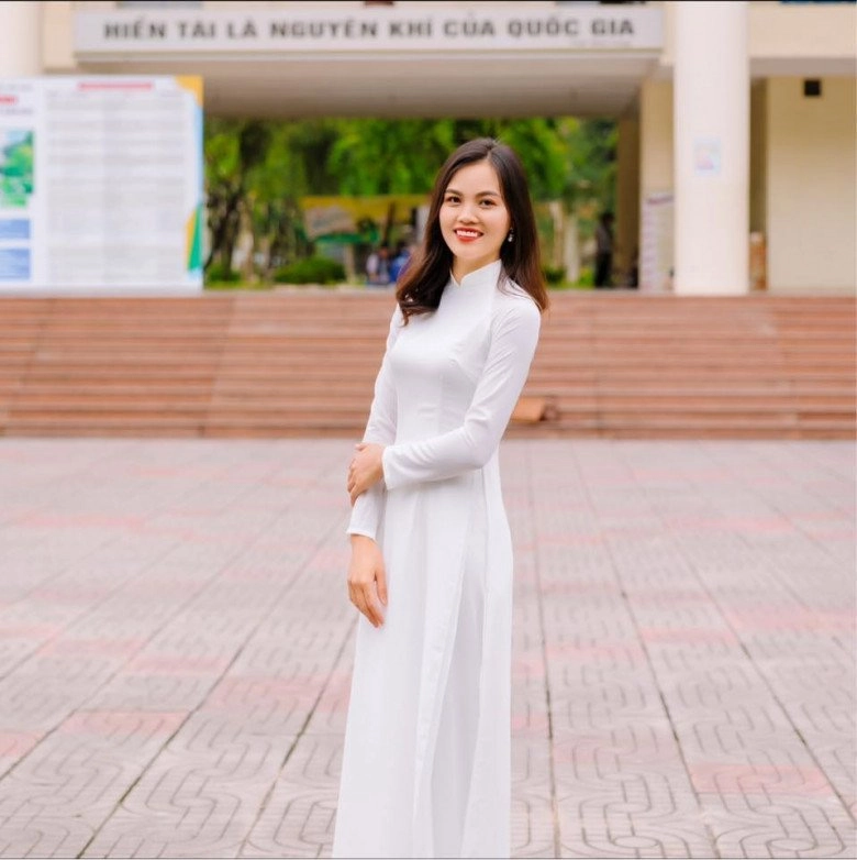 Tuyệt chiêu làm bánh chuối vàng ươm vỏ giòn rụm bên trong mềm ngọt nhìn mà ứa nước miếng - 1