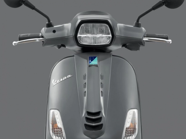 Vespa s150 2025 trình làng với giá bán quy đổi rẻ hơn sh125i - 1