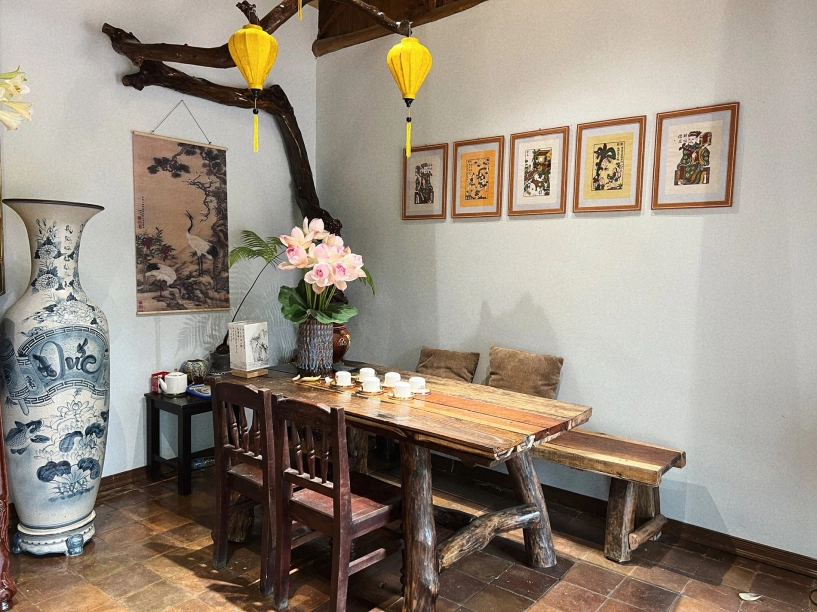 Vợ chồng hà nội cải tạo nhà cũ 40 năm thành nơi thờ tự dạy con nhớ về cội nguồn - 8