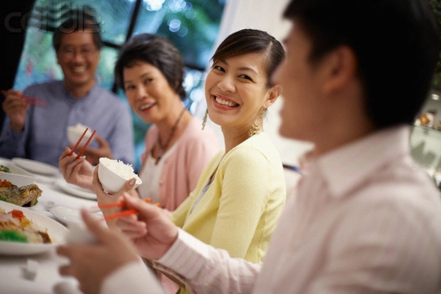 Vợ có bầu với sếp già về ly hôn chồng nghèo câu nói của anh trong tiệc chia tay khiến cả gia đình ngoại ngất luôn - 5