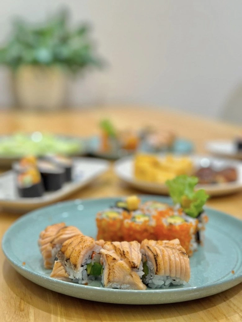 Vợ đạo diễn người phán xử làm cả mâm đồ ăn nhật đẹp tuyệt được khen là người vợ trong mơ - 5