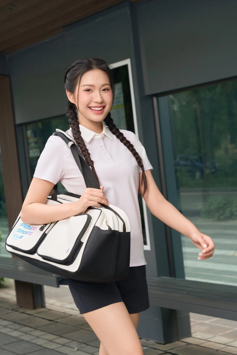 Vợ đoàn văn hậu lên cân gu thời trang ngày càng quyến rũ - 6