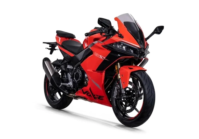 Voge rr525 chiến binh mới thách thức honda cbr500r và aprilia rs457 - 3