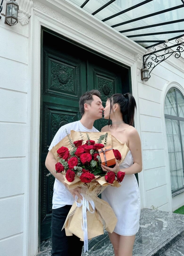 Vườn lan gây thương nhớ trong căn nhà tuổi thơ của vợ đăng khôi tại hà nội - 4