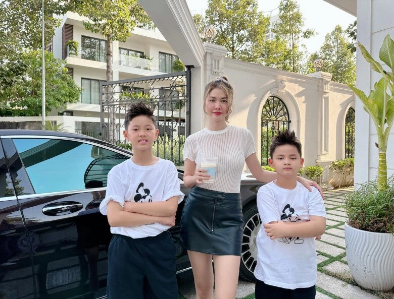 Vườn lan gây thương nhớ trong căn nhà tuổi thơ của vợ đăng khôi tại hà nội - 6