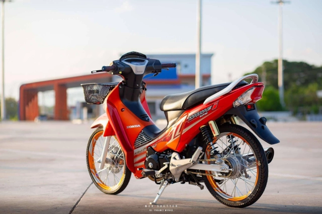 Wave 125i cháy phố với sắc cam đỏ đậm chất thái chơi lớn trong bản độ full option - 15