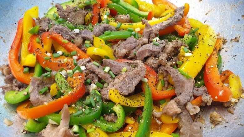 Xào thịt bò bao năm cứ bị dai nghe đầu bếp nói tôi mới biết mình làm sai 3 thứ này sẽ khiến bò mềm ngon - 3