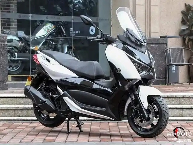 Xmax 300 có khóc thét không khi thấy bản sao tx150e vừa ra mắt này - 4