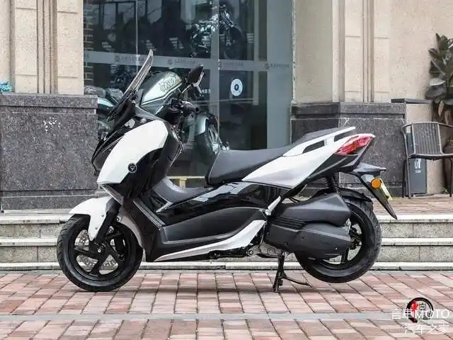 Xmax 300 có khóc thét không khi thấy bản sao tx150e vừa ra mắt này - 9