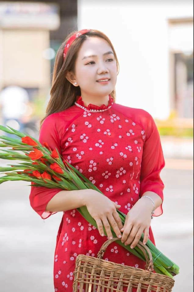 Xoong chảo nấu mãi sẽ bị đen đáy lấy 3 thứ này trộn với nhau đem rửa nồi sạch bóng như mới - 1