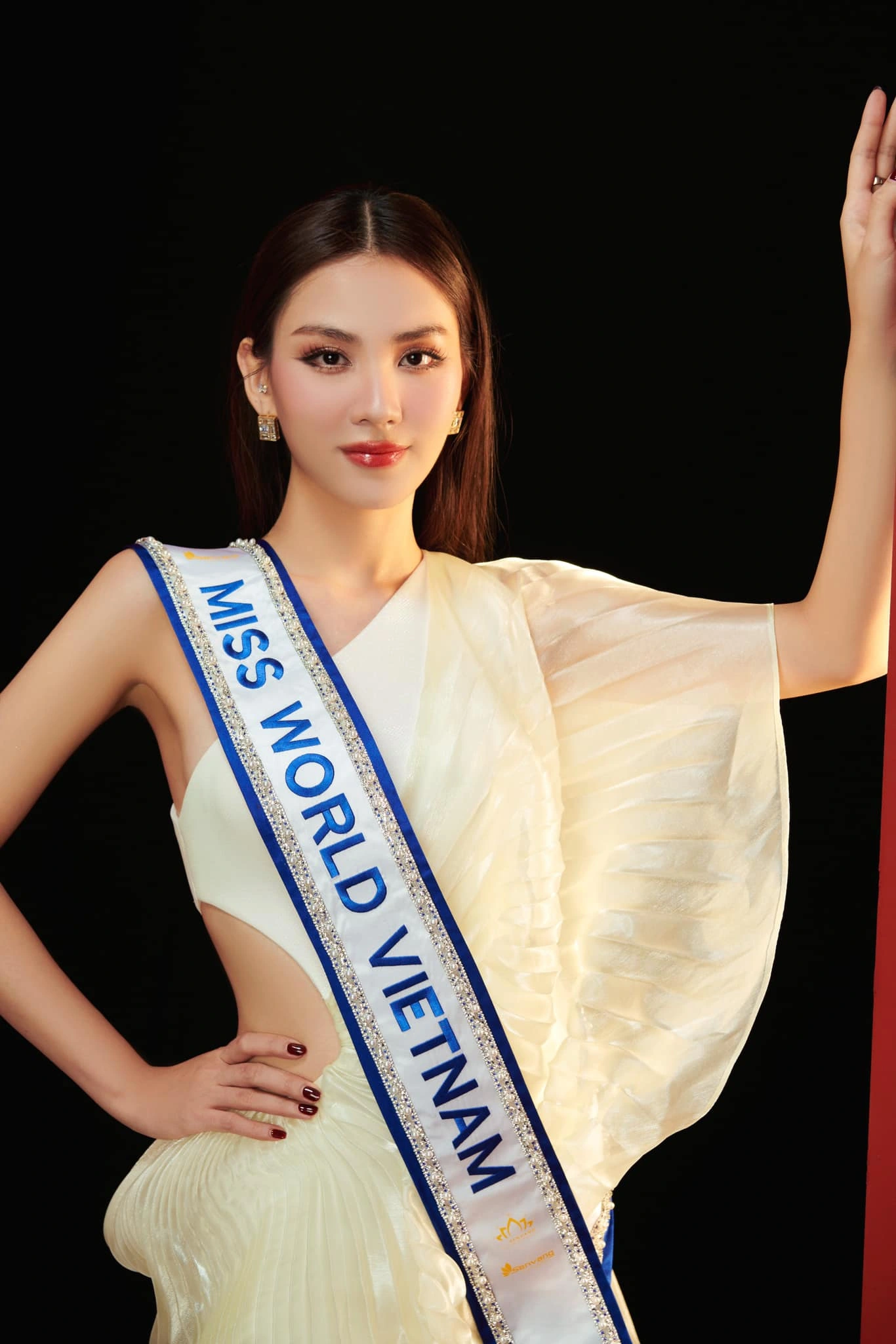 Ý nhi trắng tay với loạt giải phụ quan trọng tại hoa hậu thế giới so với các đàn chị đi trước có phần lép vế - 10
