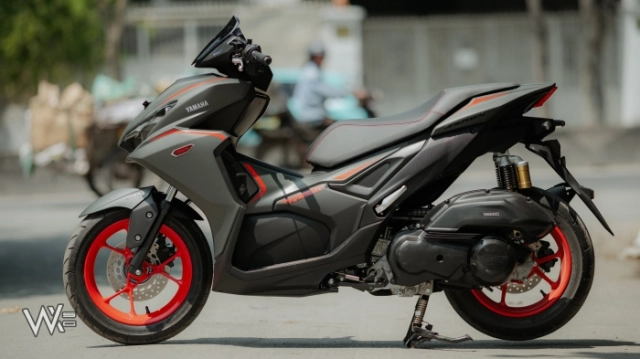 Yamaha aerox alpha 2025 nhập indonesia đã cập bến thị trường việt nam với giá hơn 90 triệu đồng - 3