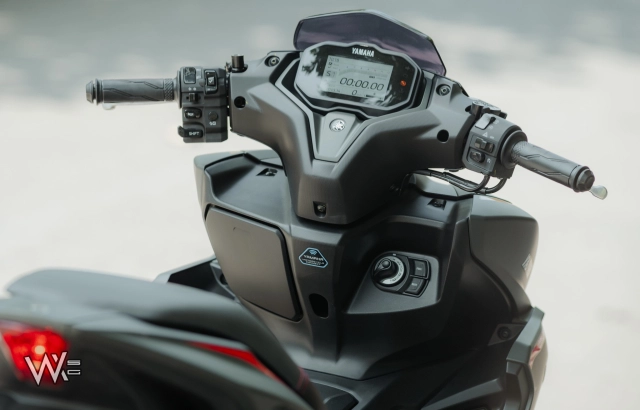 Yamaha aerox alpha 2025 nhập indonesia đã cập bến thị trường việt nam với giá hơn 90 triệu đồng - 5
