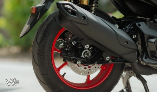Yamaha aerox alpha 2025 nhập indonesia đã cập bến thị trường việt nam với giá hơn 90 triệu đồng - 7