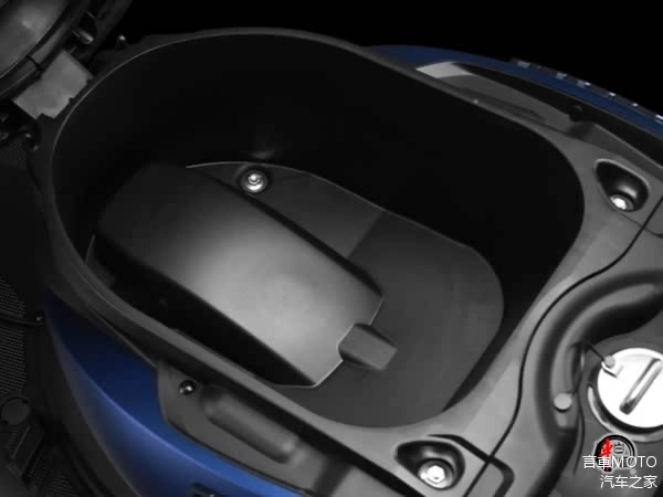 Yamaha force x 2025 vừa trình làng với giá bán quy đổi chỉ khoảng 33 triệu đồng - 9