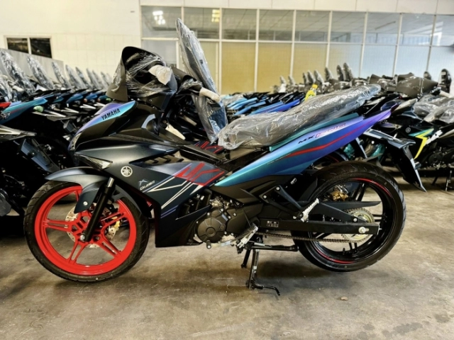 Yamaha mx king 150 2025 vừa cập bến thị trường việt nam với giá bán ngang ngửa exciter 155 - 2
