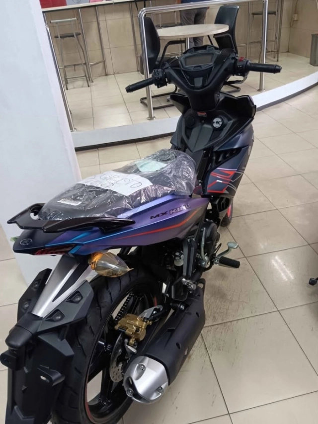 Yamaha mx king 150 2025 vừa cập bến thị trường việt nam với giá bán ngang ngửa exciter 155 - 5